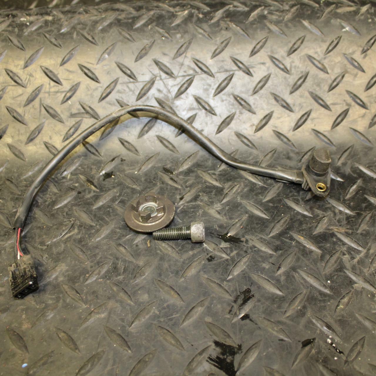 05-06 SUZUKI KATANA 750 GSX750F SPEED SPEEDOMETER SENSOR bb166