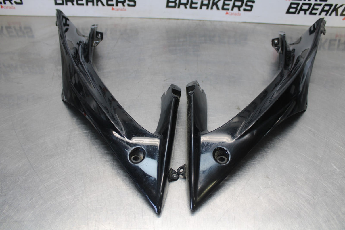 06-07 YAMAHA YZF R6 RIGHT FRONT UPPER SIDE FAIRING COWL PLASTIC SET BB00