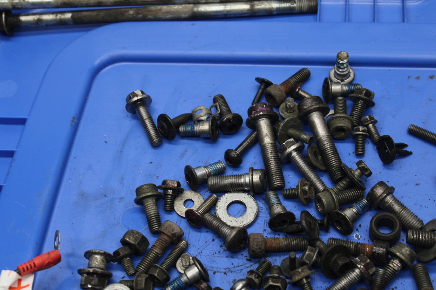 05-06 SUZUKI GSXR1000 ENGINE MOUNTING BOLTS HARDWARE MOTOR SCREWS BB113