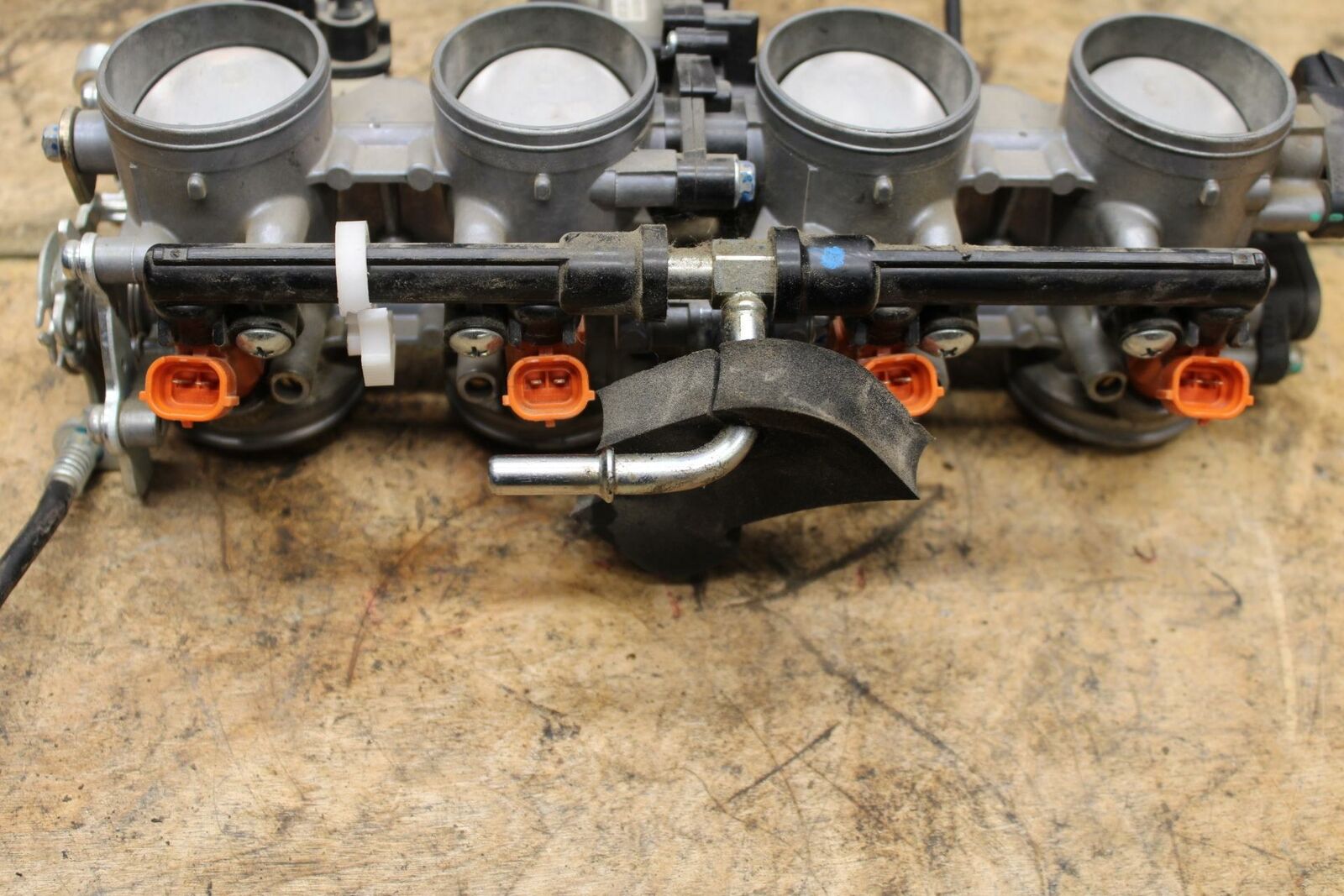 13-18 KAWASAKI NINJA ZX6R MAIN FUEL INJECTORS / THROTTLE BODIES BB342