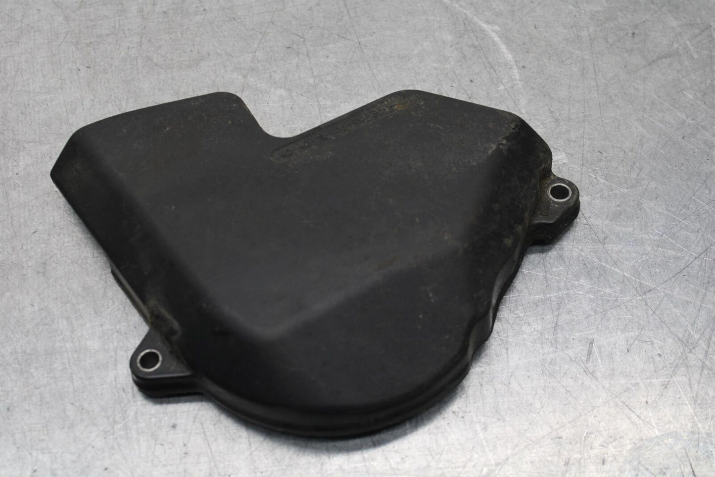 03-04 HONDA CBR600RR ENGINE SPROCKET COVER 11350-MEE-670 BB637