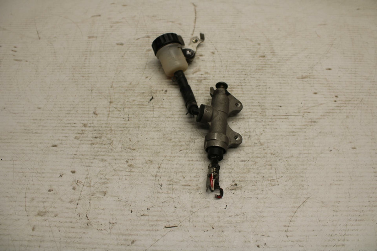 07 YAMAHA YZF R6 2c0 REAR BACK BRAKE MASTER CYLINDER W RESERVOIR BB297