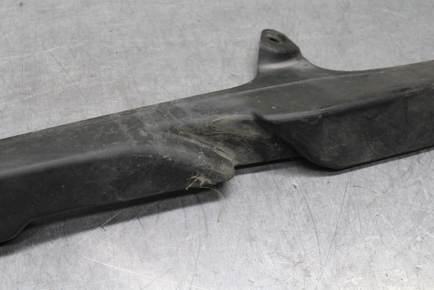 05-06 HONDA CBR600RR REAR BACK DRIVE CHAIN GUARD COVER SHIELD BB727