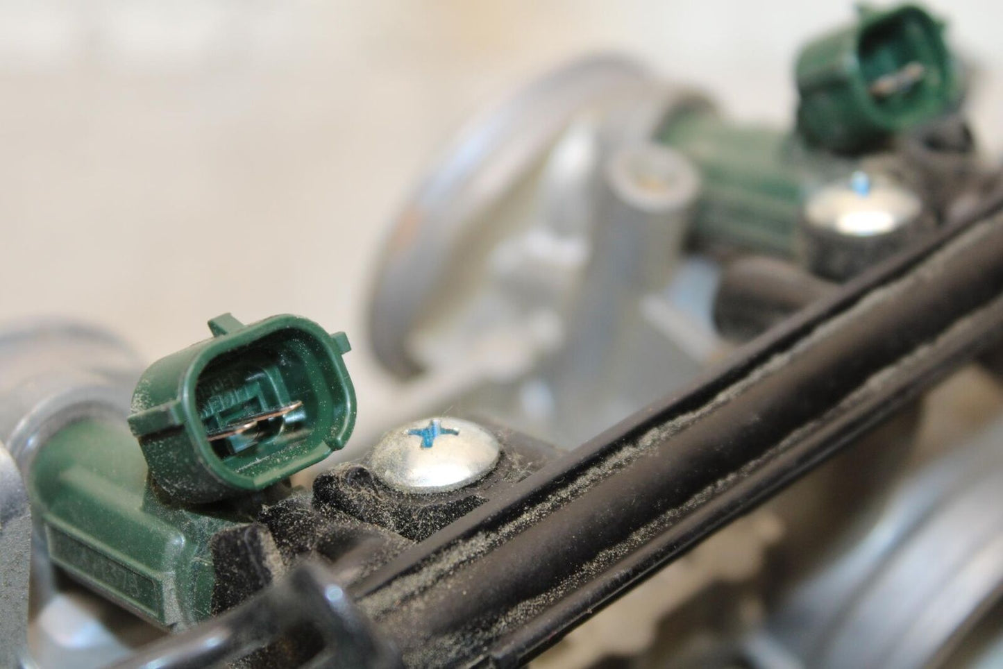 2014 Kawasaki Ninja 650 EX650E MAIN FUEL INJECTORS / THROTTLE BODIES BB569