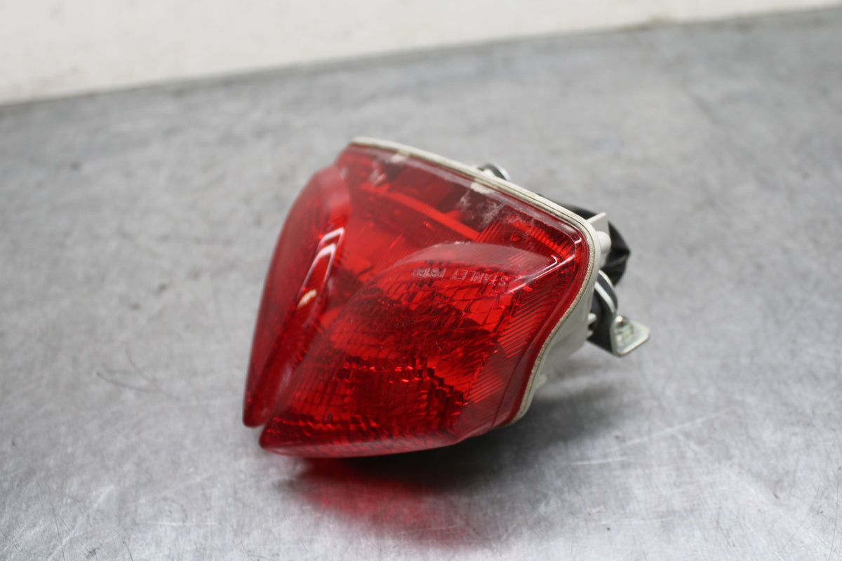 11-17 SUZUKI GSXR600 REAR TAIL TAILLIGHT BACK BRAKE LIGHT BB132