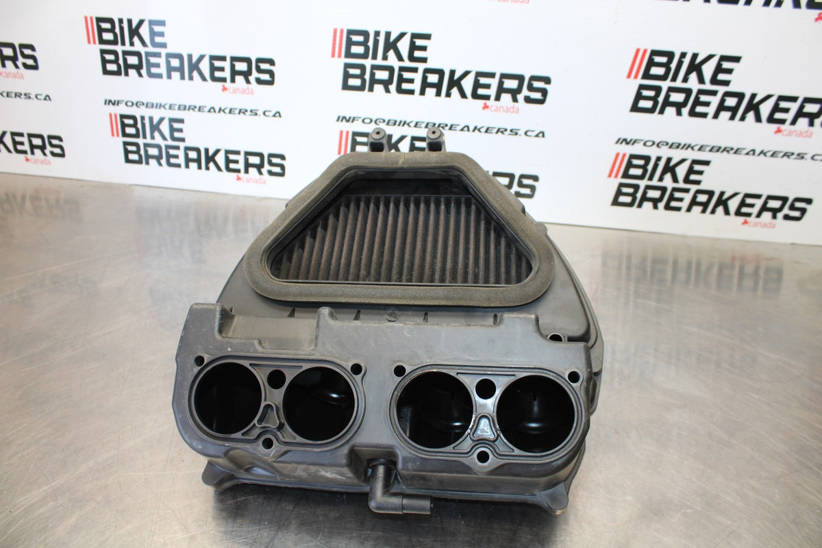 04-05 YAMAHA YZF R1 AIRBOX AIR INTAKE FILTER BOX BB173