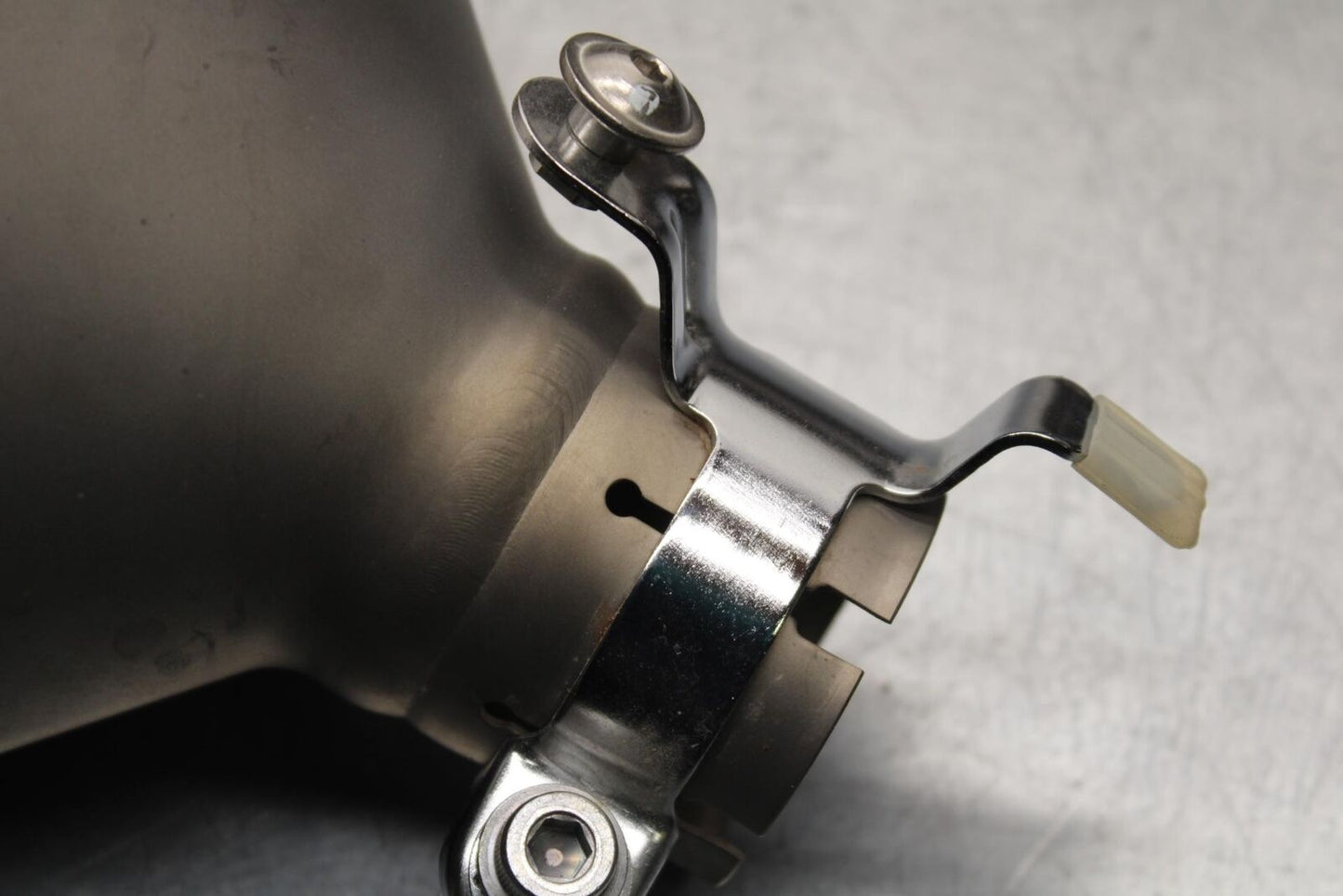 2017 Suzuki GSXR1000R FULL EXHAUST SYSTEM HEADERS PIPE MUFFLER BB555