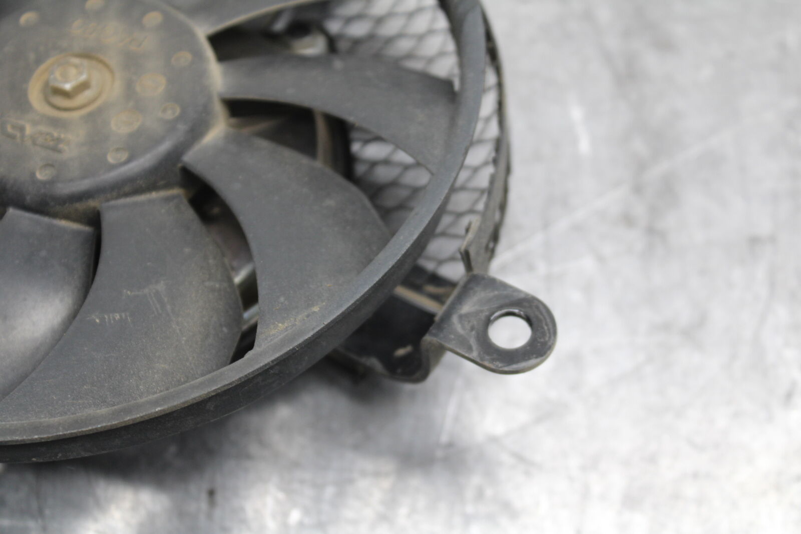 08-10 SUZUKI GSXR 600 ENGINE RADIATOR COOLING FAN  BB721