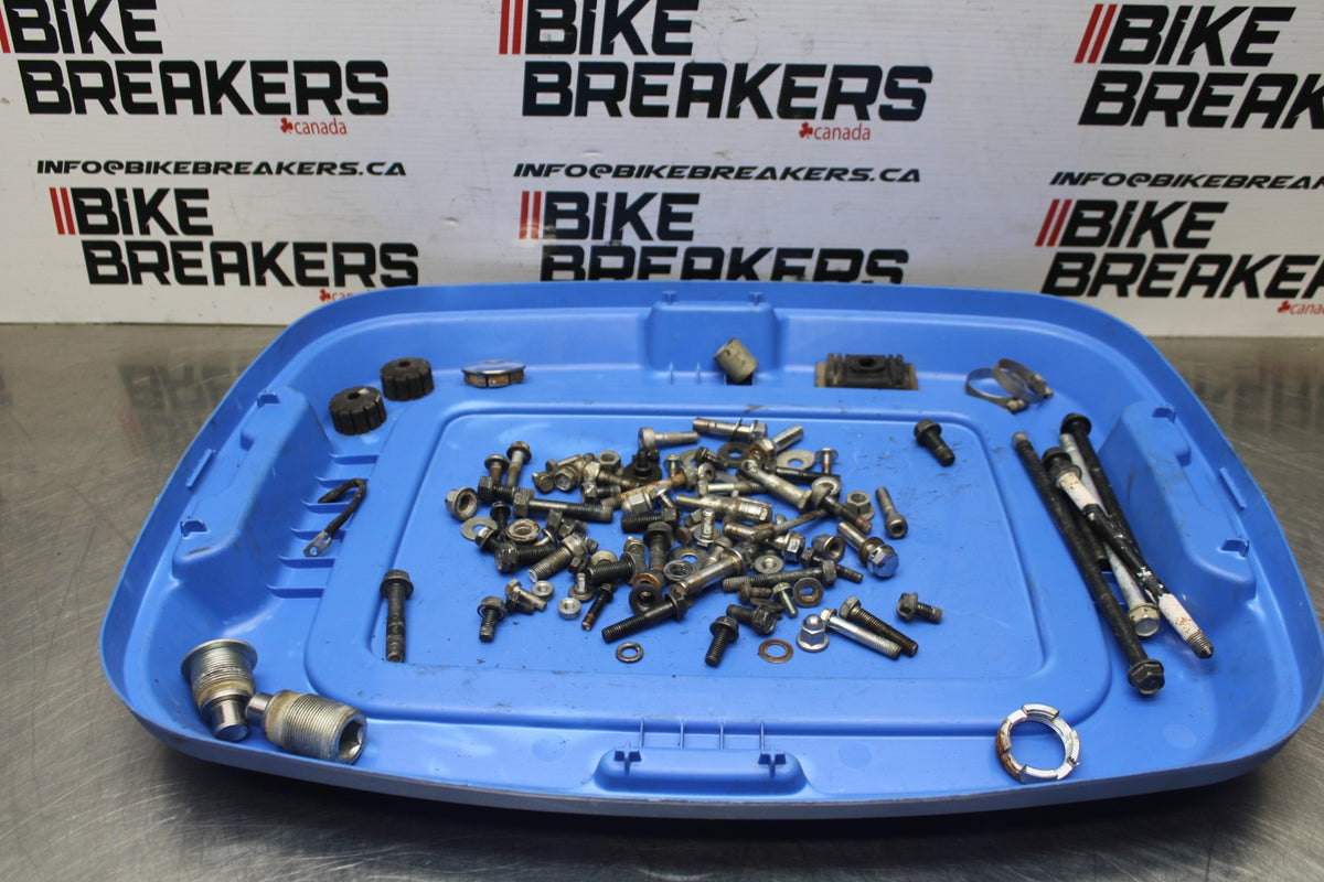 09 HONDA SHADOW 750 VT750 C2 MOUNTING BOLTS HARDWARE MOTOR SCREWS BB809