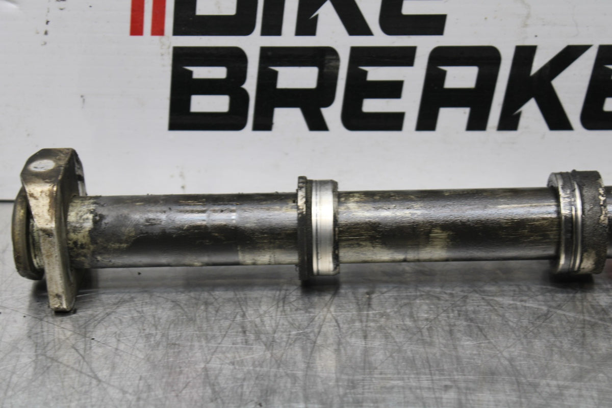 06-07 SUZUKI GSXR 600 REAR AXLE BACK WHEEL RIM PIVOT BOLT AXEL BB178