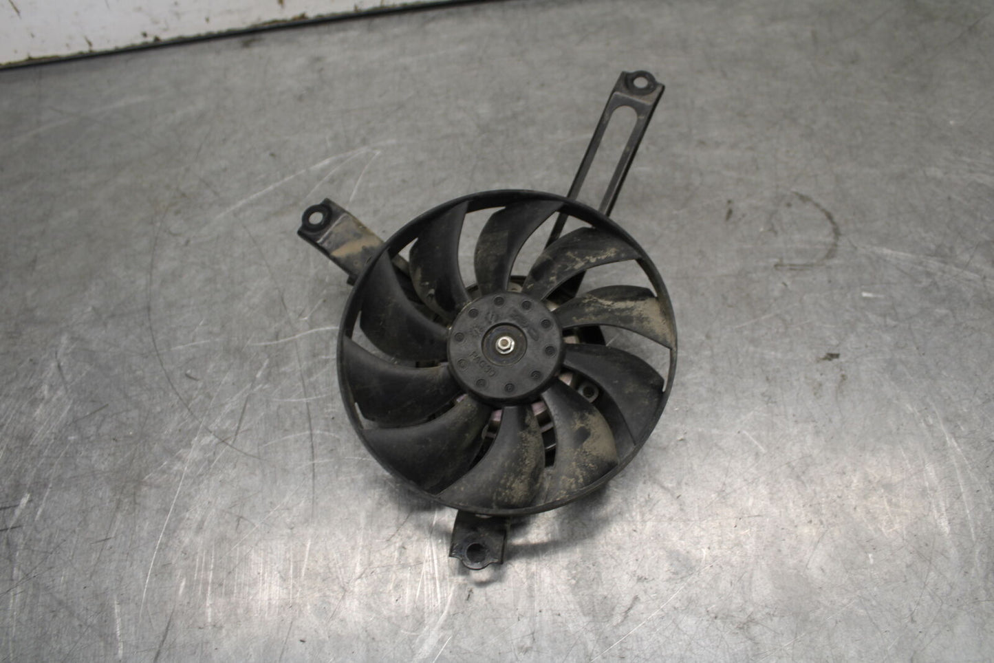17-21 HONDA CBR1000RR SP LEFT ENGINE RADIATOR COOLING FAN MOTOR BB681