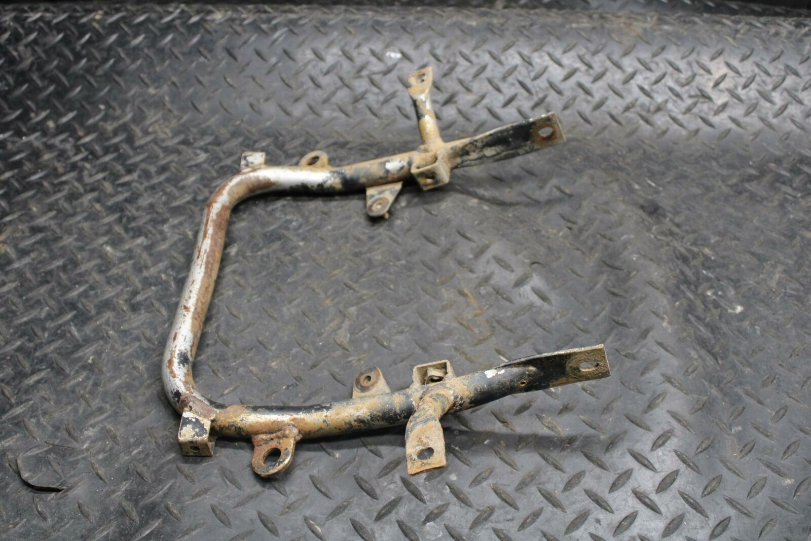 02-06 YAMAHA BANSHEE 350 REAR BACK GRAB BAR HANDLE BB214
