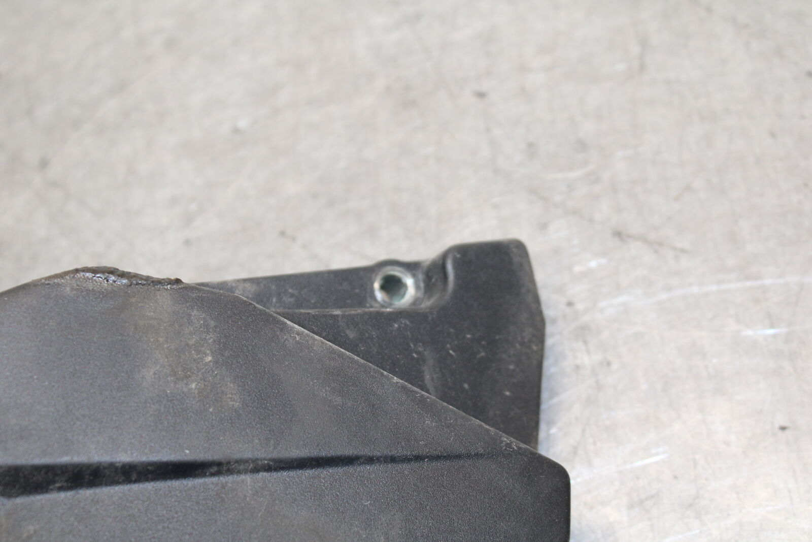 08-09 YAMAHA YZF R6S ENGINE SPROCKET COVER  BB690