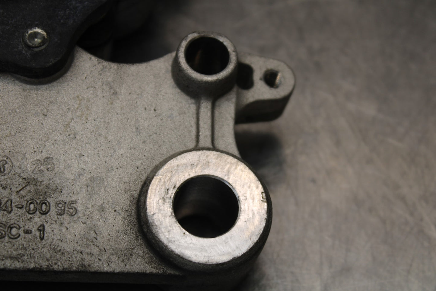 13-17 KAWASAKI NINJA 300 EX300 ABS REAR BACK BRAKE CALIPER W MOUNT BRACKET BB187