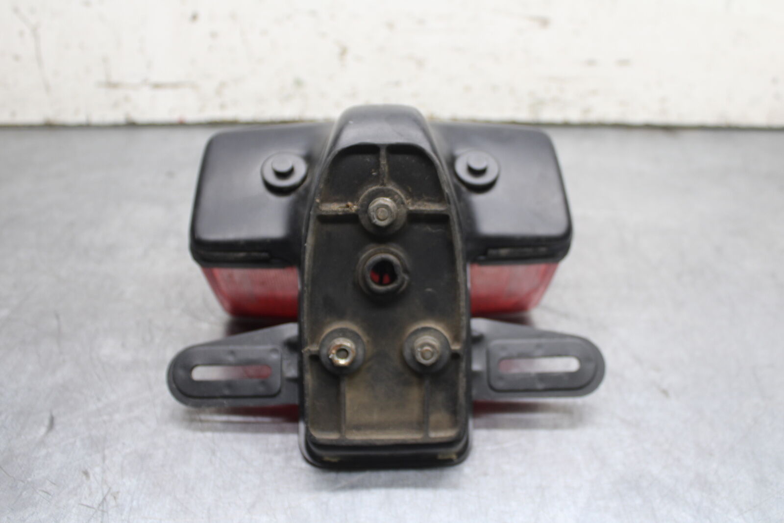 78-81 YAMAHA XS1100 REAR TAIL TAILLIGHT BACK BRAKE LIGHT BB107