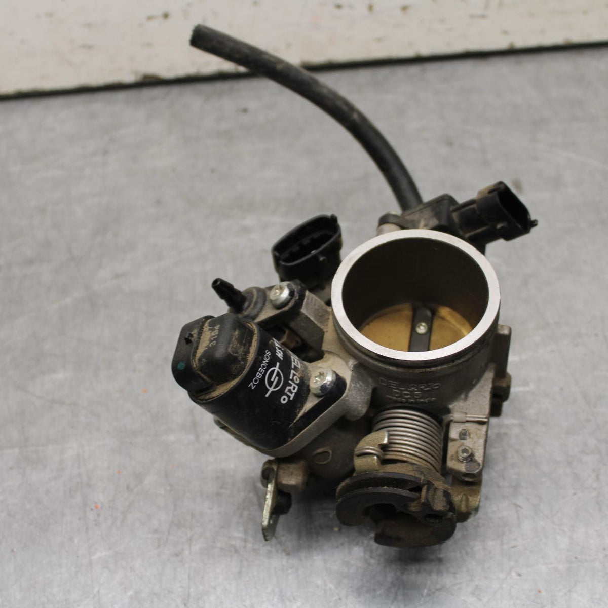 16-24 KTM 390 RC MAIN FUEL INJECTORS / THROTTLE BODIES BB648