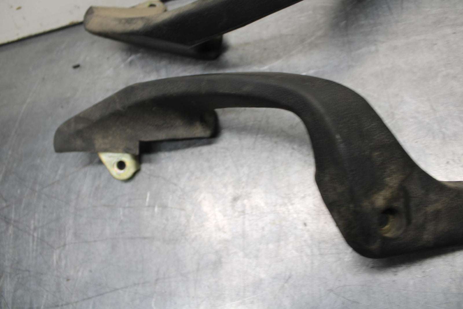 1999 Honda ST1100 PASSENGER REAR SEAT GRAB BAR HANDLE SET BB222