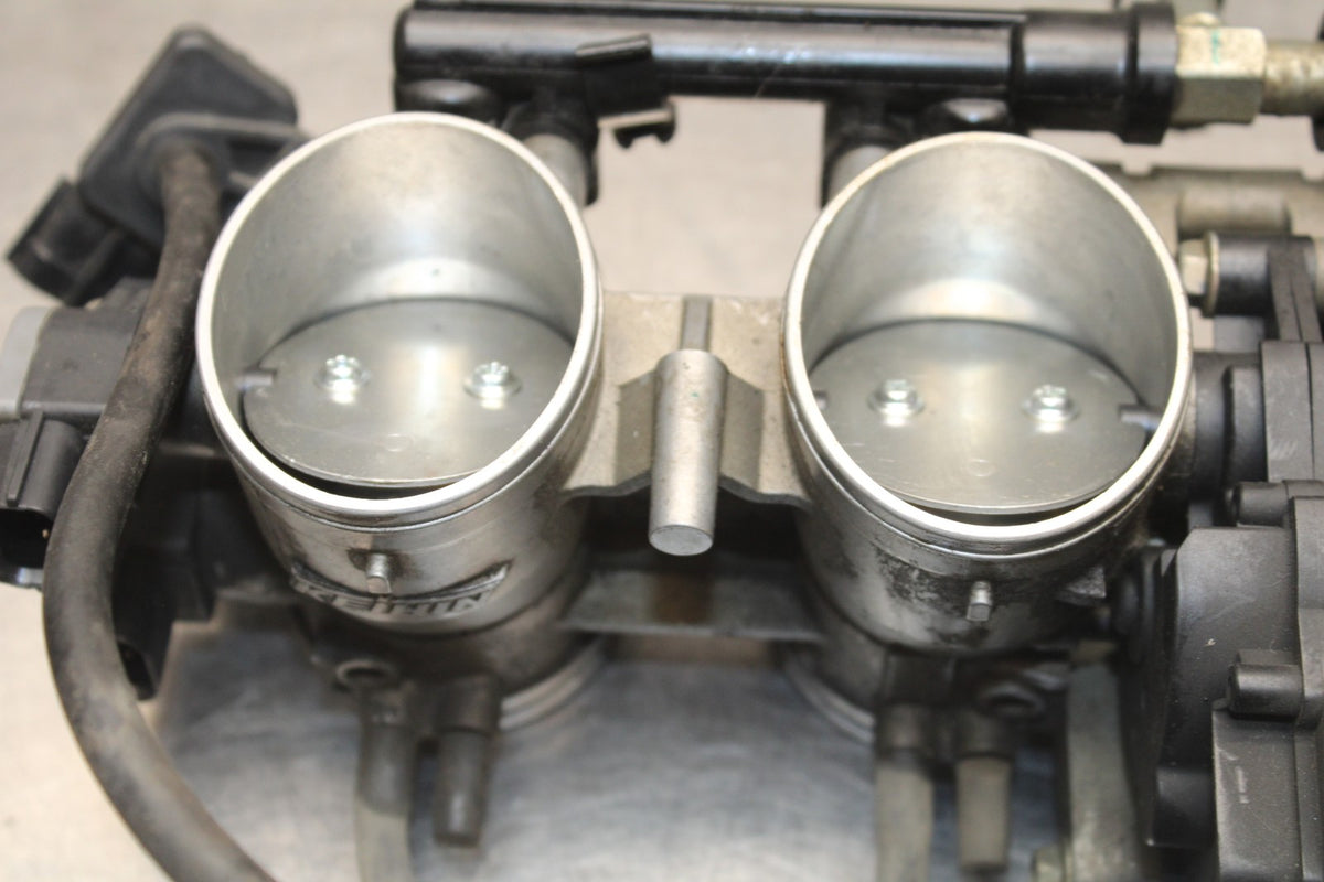 07-08 KAWASAKI NINJA ZX6R MAIN FUEL INJECTORS / THROTTLE BODIES BB855