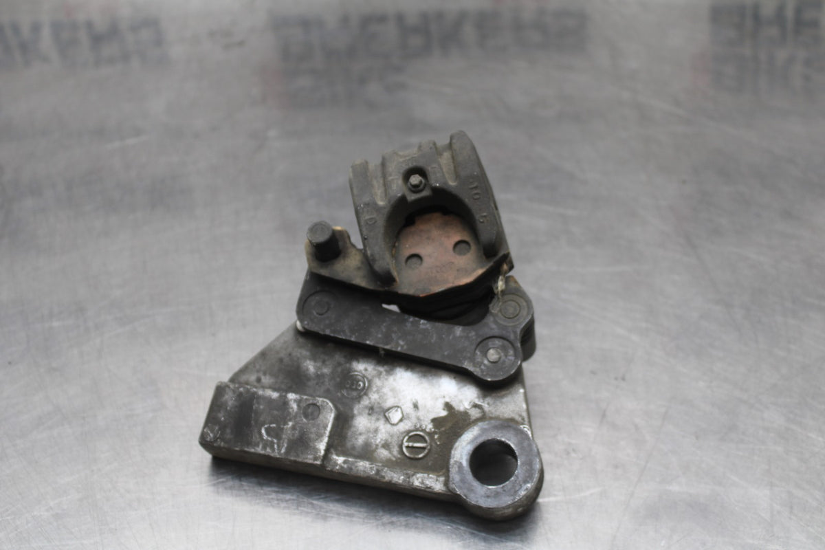 06 KAWASAKI Z750 REAR BACK BRAKE CALIPER W MOUNT BRACKET BB837