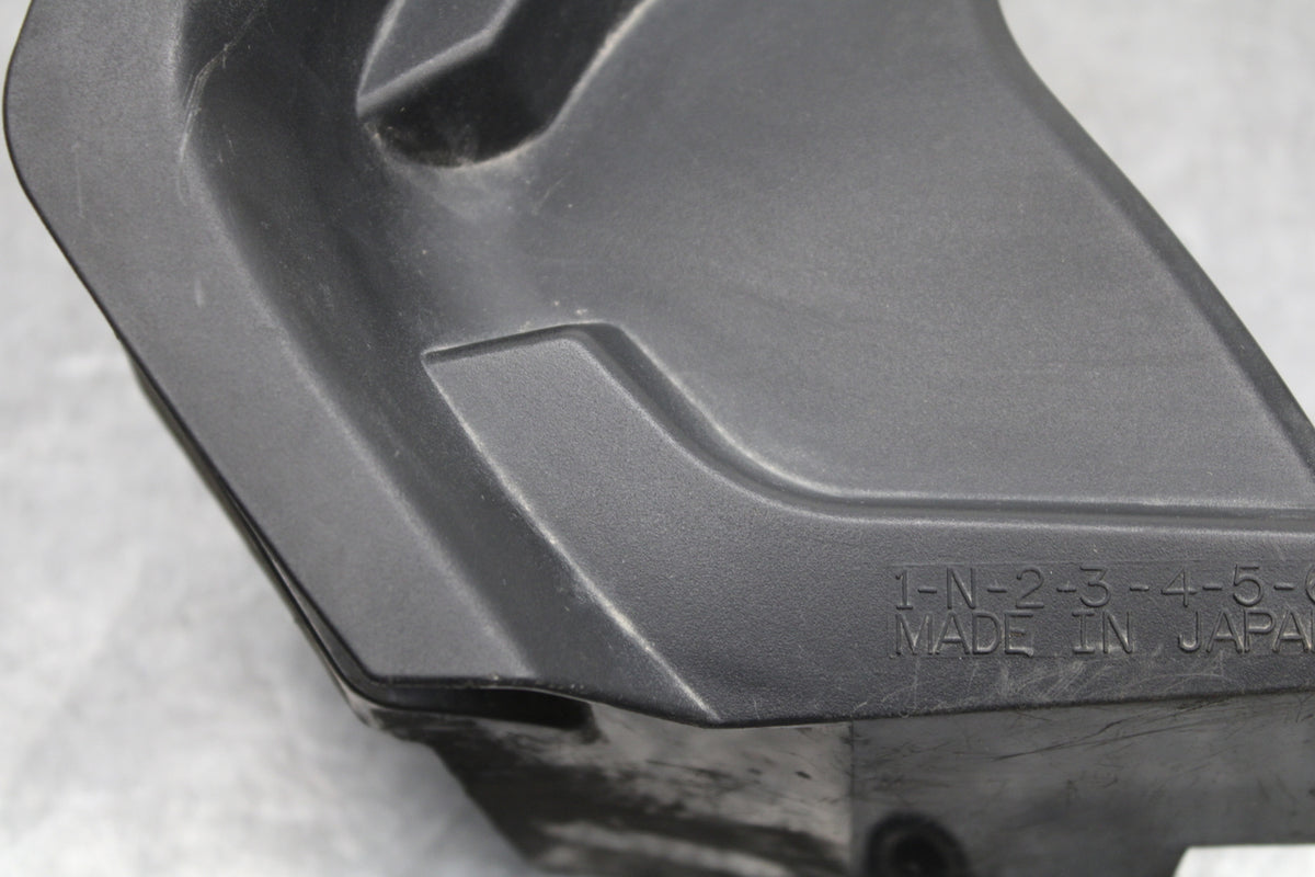 07-08 YAMAHA YZF R1 ENGINE SPROCKET COVER BB724