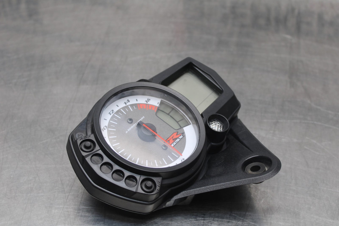 08-10 SUZUKI GSXR 600 SPEEDO GAUGES DISPLAY CLUSTER SPEEDOMETER TACHOMETER BB202