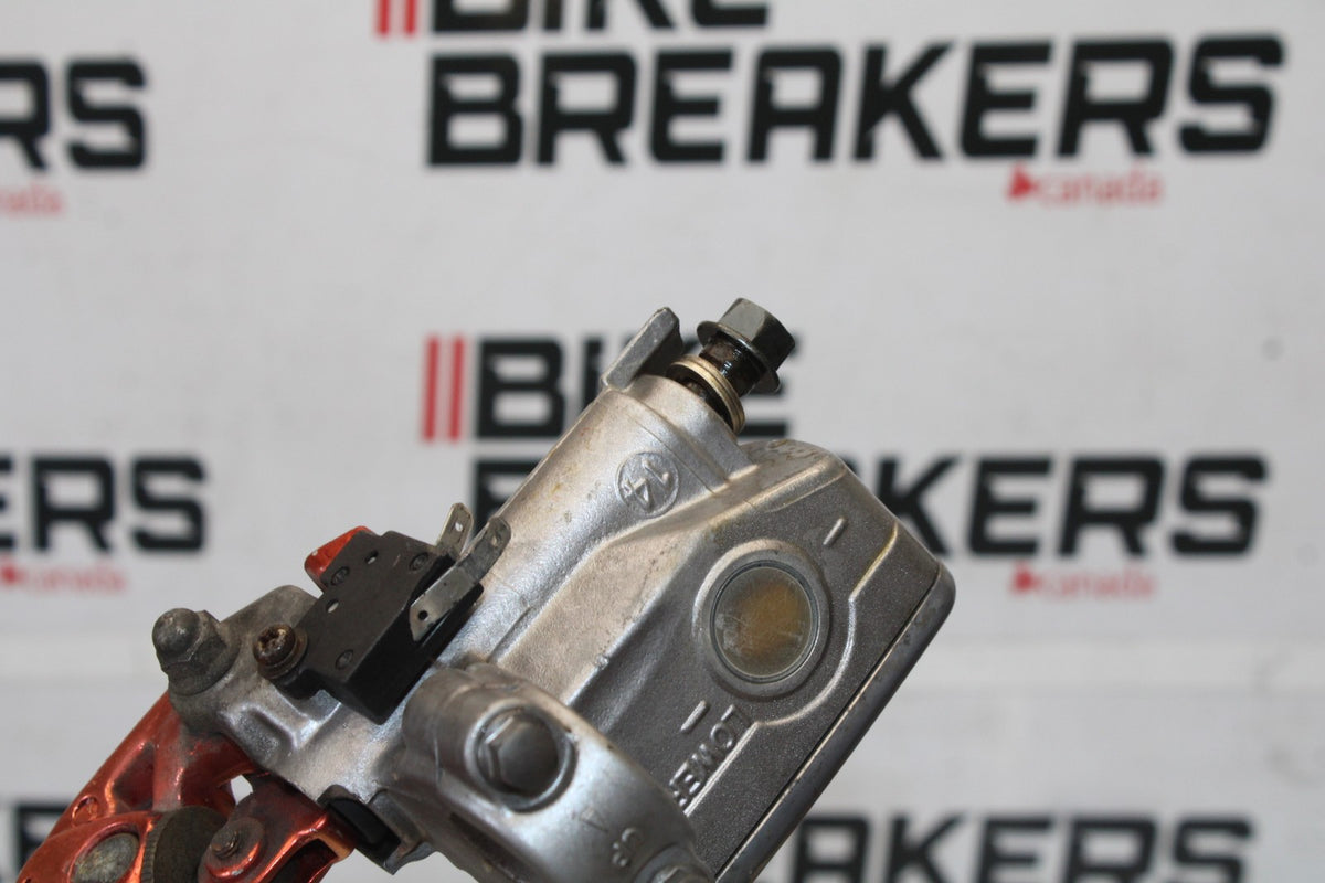 06-07 HONDA INTERCEPTOR 800 VFR800 FRONT BRAKE MASTER CYLINDER w/ LEVER BB917