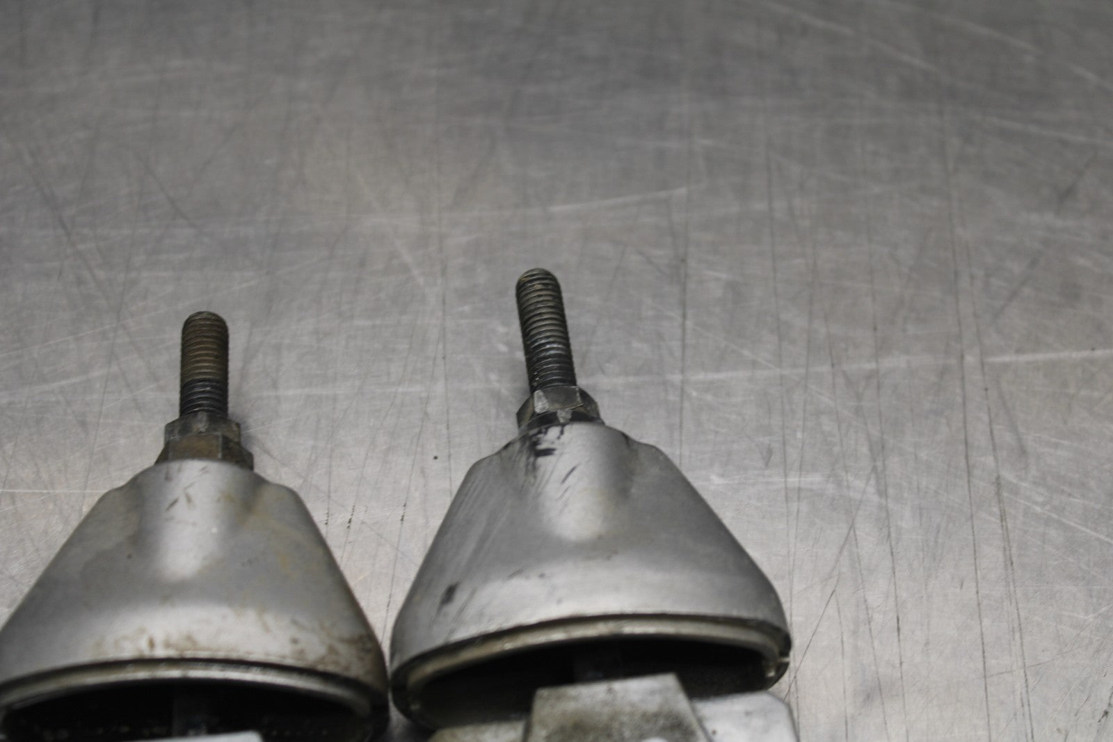 09-10 KAWASAKI ER-6N SWINGARM CHAIN TENSIONER ADJUSTMENT BRACKETS  BB205