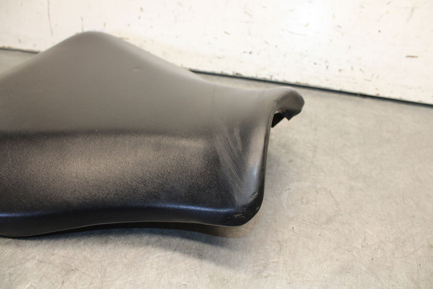 07-12 HONDA CBR600RR FRONT DRIVERS SEAT PAD SADDLE PILLION 77100-MFJ-D01 BB672