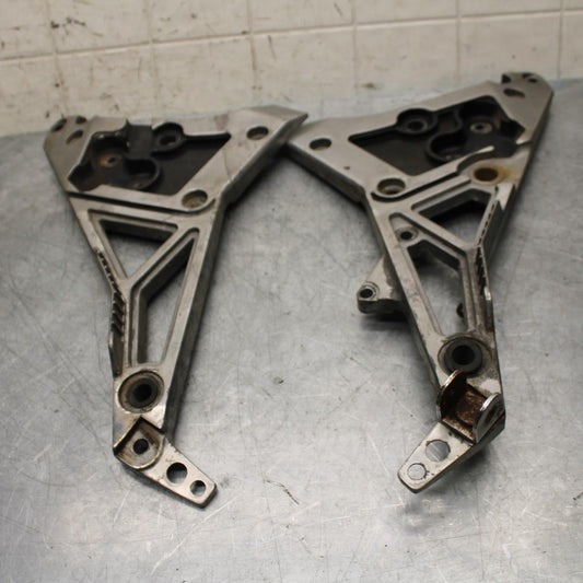 84-85 YAMAHA FJ1100 LEFT RIGHT REARSET REAR SET DRIVER PEG BRACKETS MOUNTS BB29