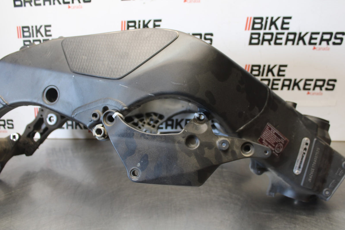 08 KAWASAKI NINJA ZX10R FRAME CHASSIS BB902