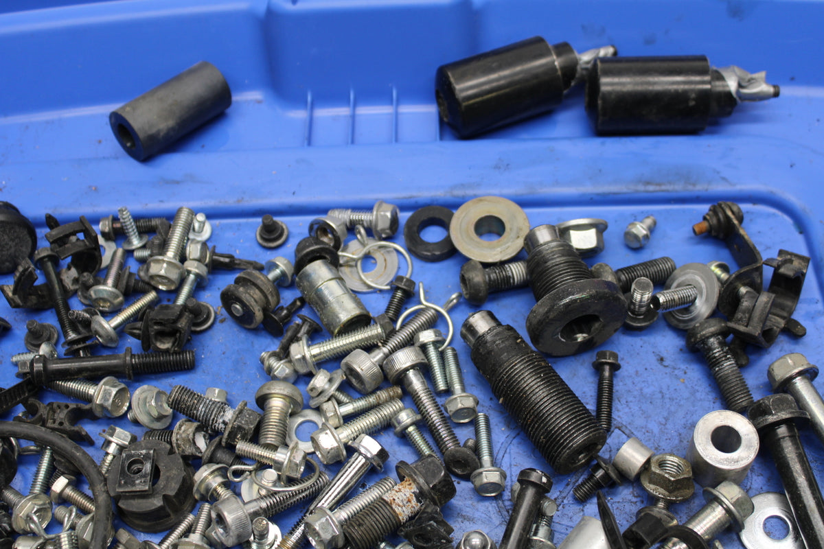 14 HONDA CTX1300A MOUNTING BOLTS HARDWARE MOTOR SCREWS BB732