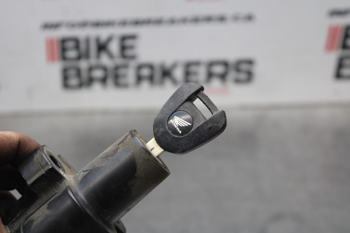 18 HONDA CB500F IGNITION LOCK KEY SET W/ GAS CAP AND SEAT LOCK BB861