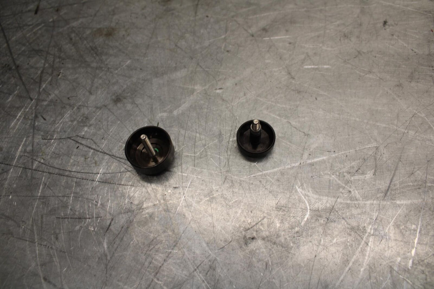 17-21 TRIUMPH STREET TRIPPLE R ABS  SWINGARM BOLT PIVOT AXLE CAP bb452