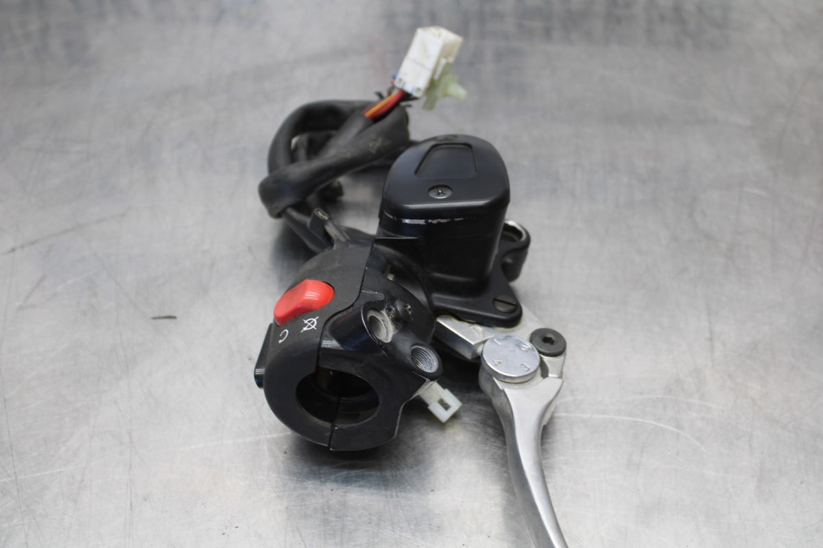 05 TRIUMPH ROCKET III FRONT BRAKE MASTER CYLINDER BB186