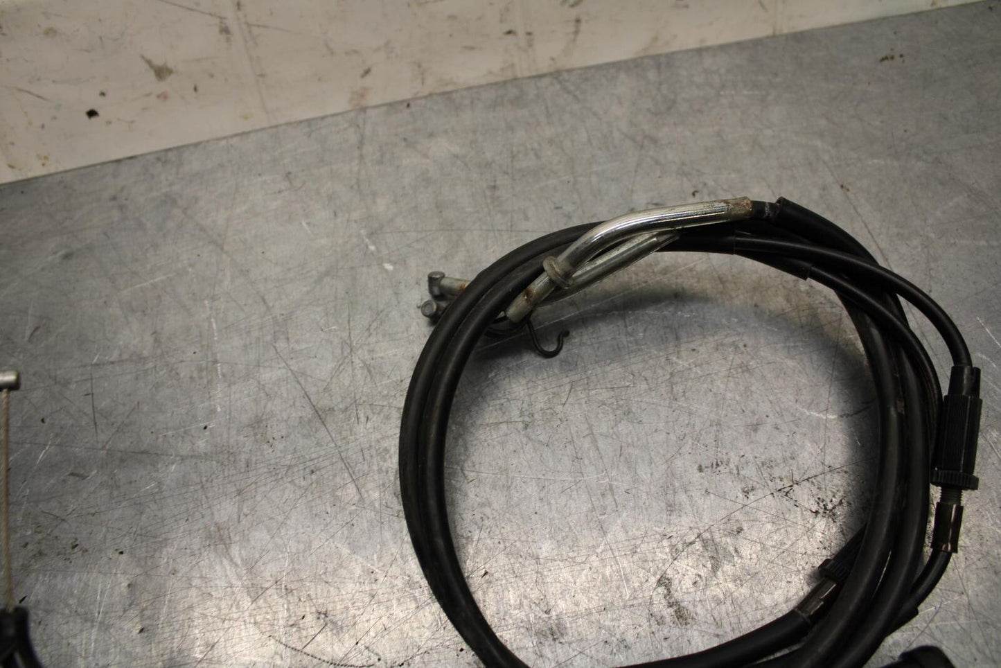 08-09 KAWASAKI NINJA ZX14R THROTTLE CABLE LINE HOUSING GUIDE BB73