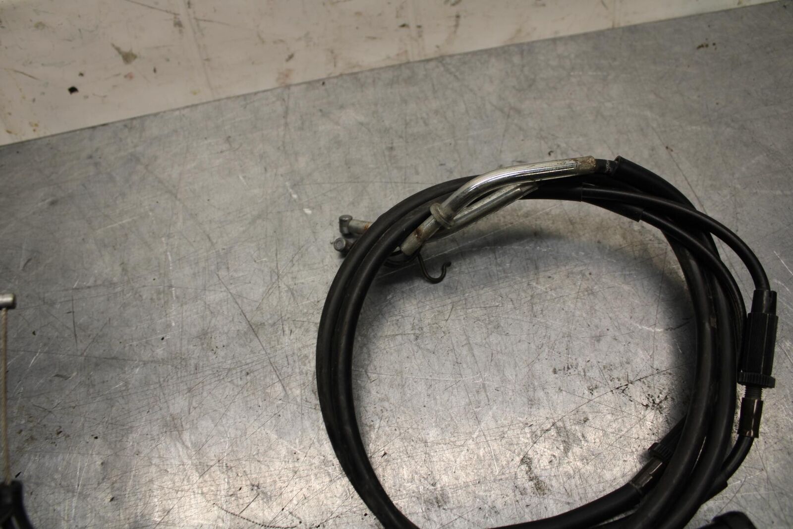 08-09 KAWASAKI NINJA ZX14R THROTTLE CABLE LINE HOUSING GUIDE BB73