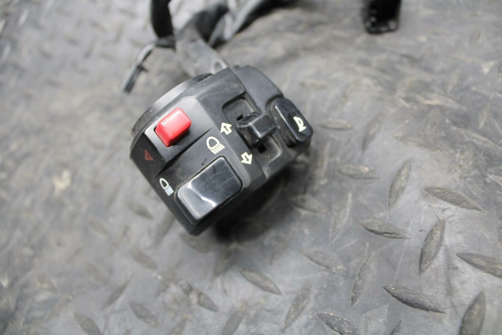 12-17 KAWASAKI NINJA 650 LEFT CLIP ON HANDLE HORN SIGNALS SWITCH SWITCHES BB211