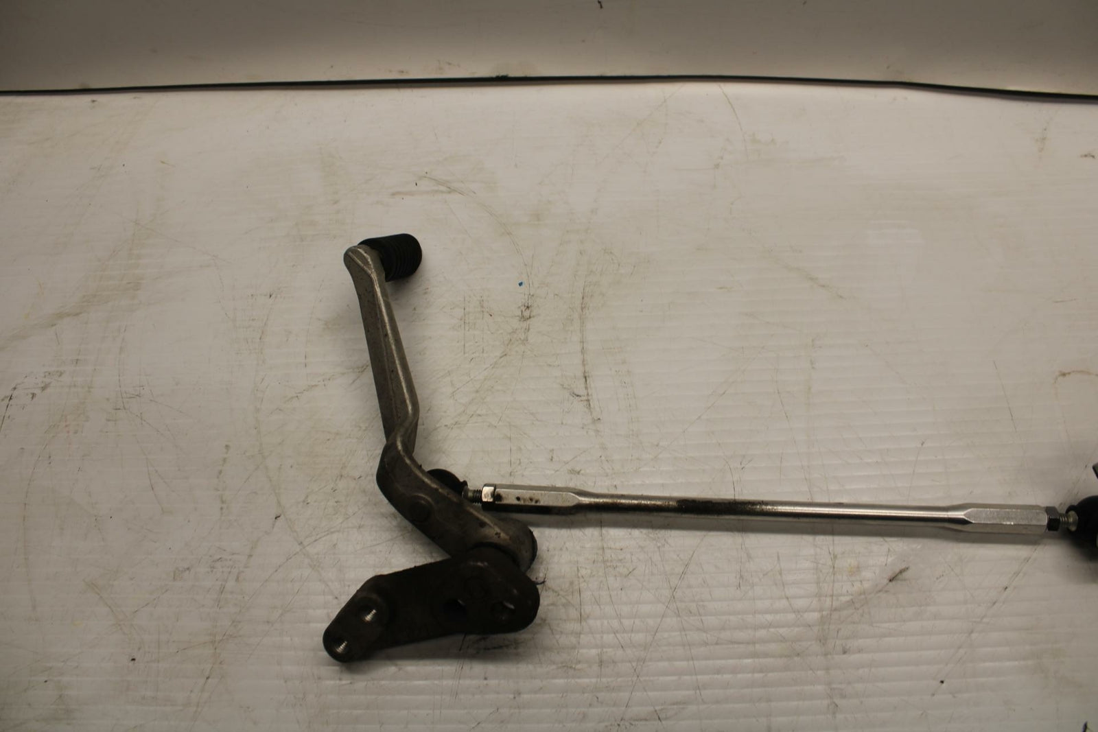 11-21 SUZUKI GSXR600 SHIFTER LINKAGE SHIFT  PEDAL 25520-01H00 25525-01H00 BB260