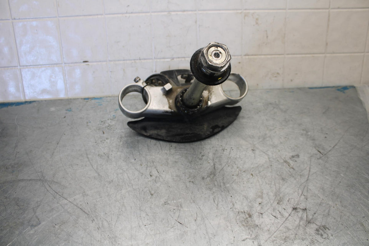 07-08 YAMAHA YZF R1 FRONT FORKS CLAMP LOWER TRIPLE TREE STEM BB425