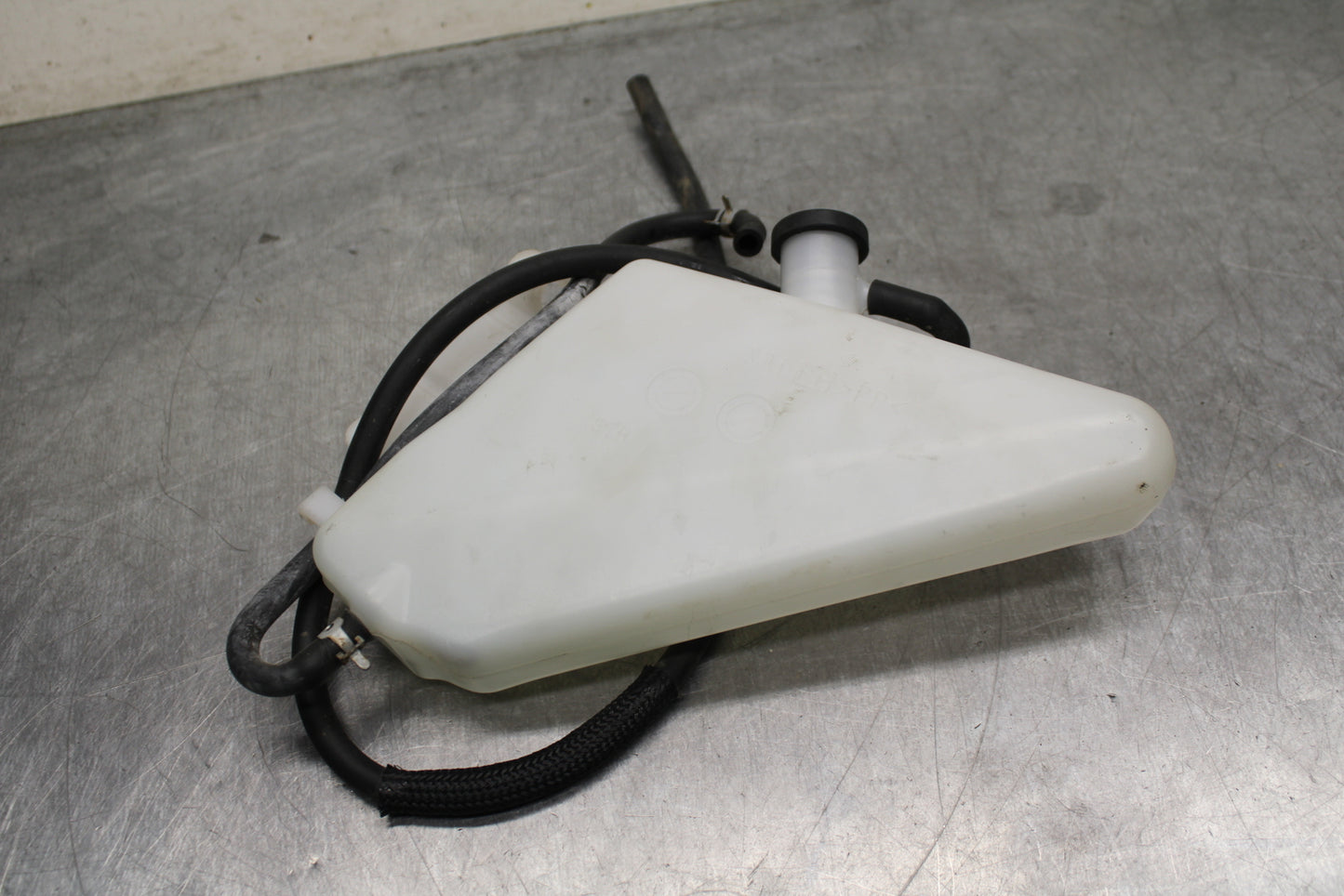 09 SUZUKI GSXR600 COOLANT WATER TANK RESERVOIR BOTTLE BB759