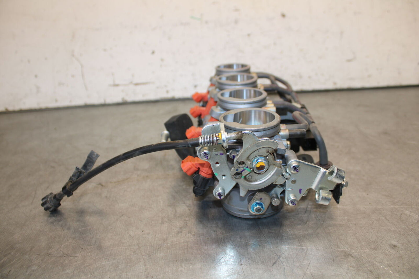 19-23 KAWASAKI NINJA ZX6R MAIN FUEL INJECTORS / THROTTLE BODIES BB701