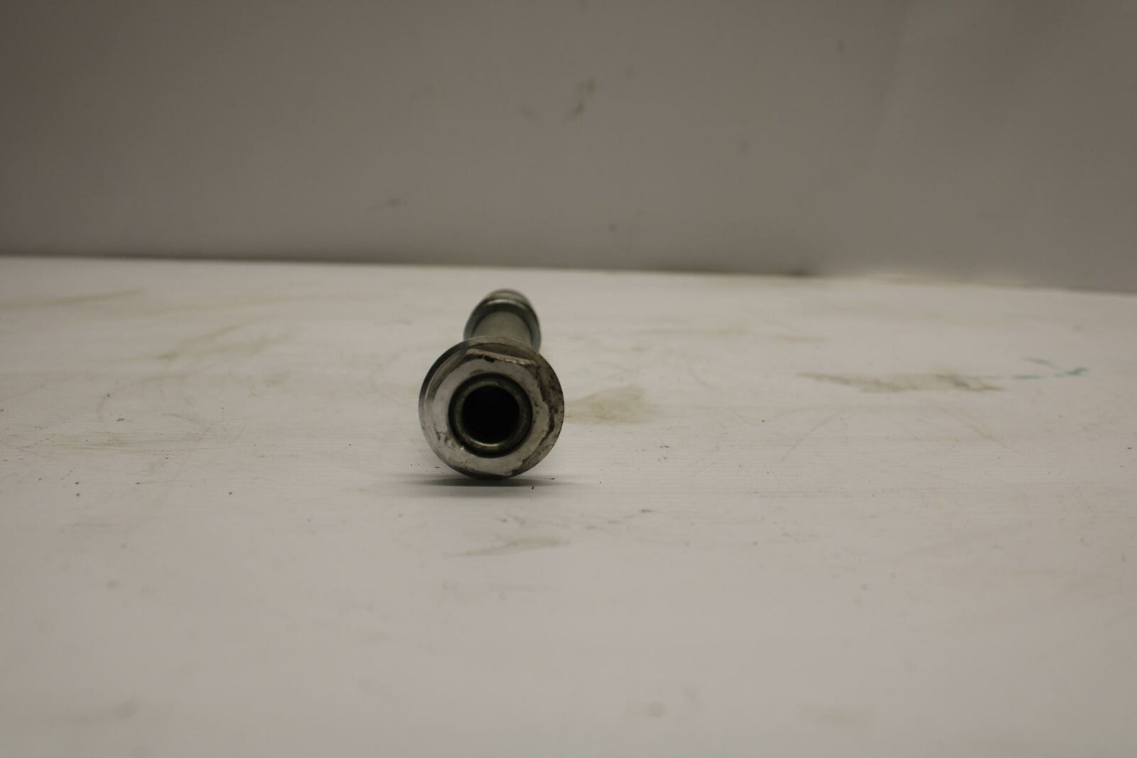 17-20 YAMAHA YZF R6 FRONT WHEEL RIM AXLE PIVOT BOLT BB257