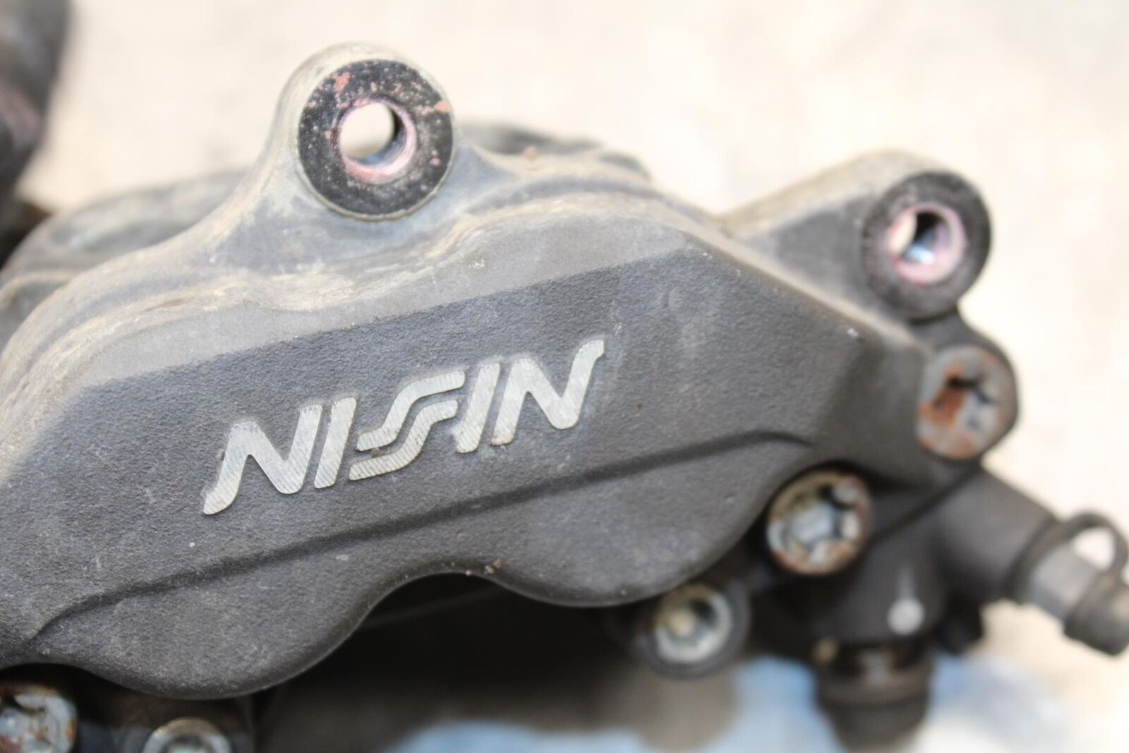 2006 Honda CBR600F4i RIGHT LEFT FRONT BRAKE CALIPER SET PAIR CALIPERS BB567
