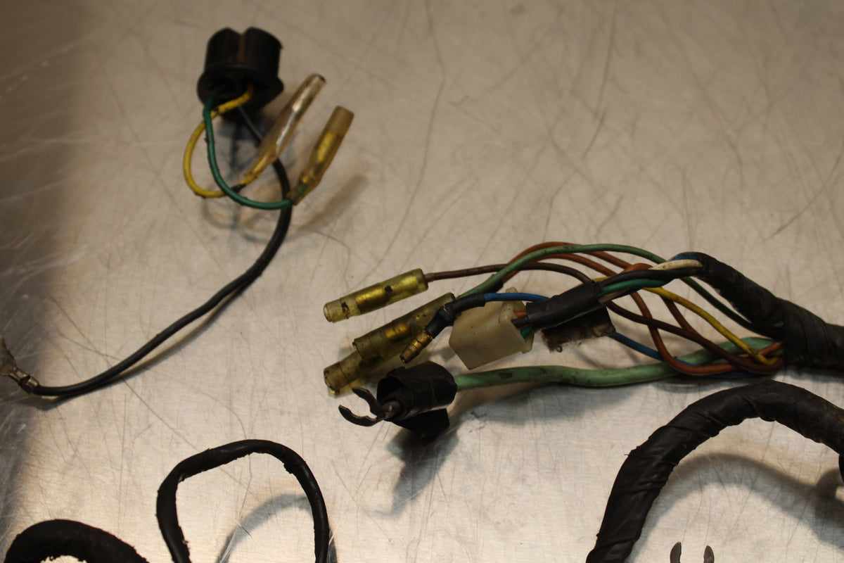 69-70 YAMAHA L5T MAIN ENGINE WIRING HARNESS MOTOR WIRE LOOM BB138