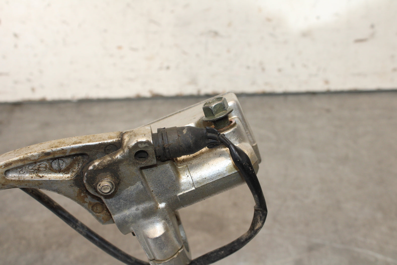 01-05 YAMAHA RAPTOR 660R FRONT BRAKE MASTER CYLINDER 5LP-2583T-03-00 BB695