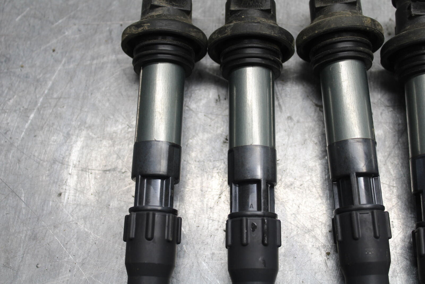 11-24 SUZUKI GSXR750 IGNITION COILS COIL SPARK PLUG CAPS 33410-38H00 BB714