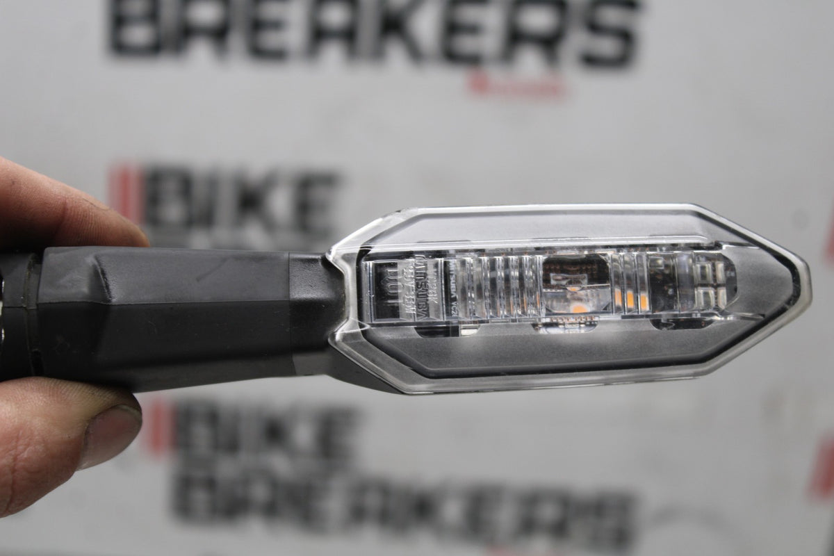 24-25 KAWASAKI NINJA ZX6R REAR LEFT RIGHT TURN SIGNALS LIGHT INDICATORS BB939