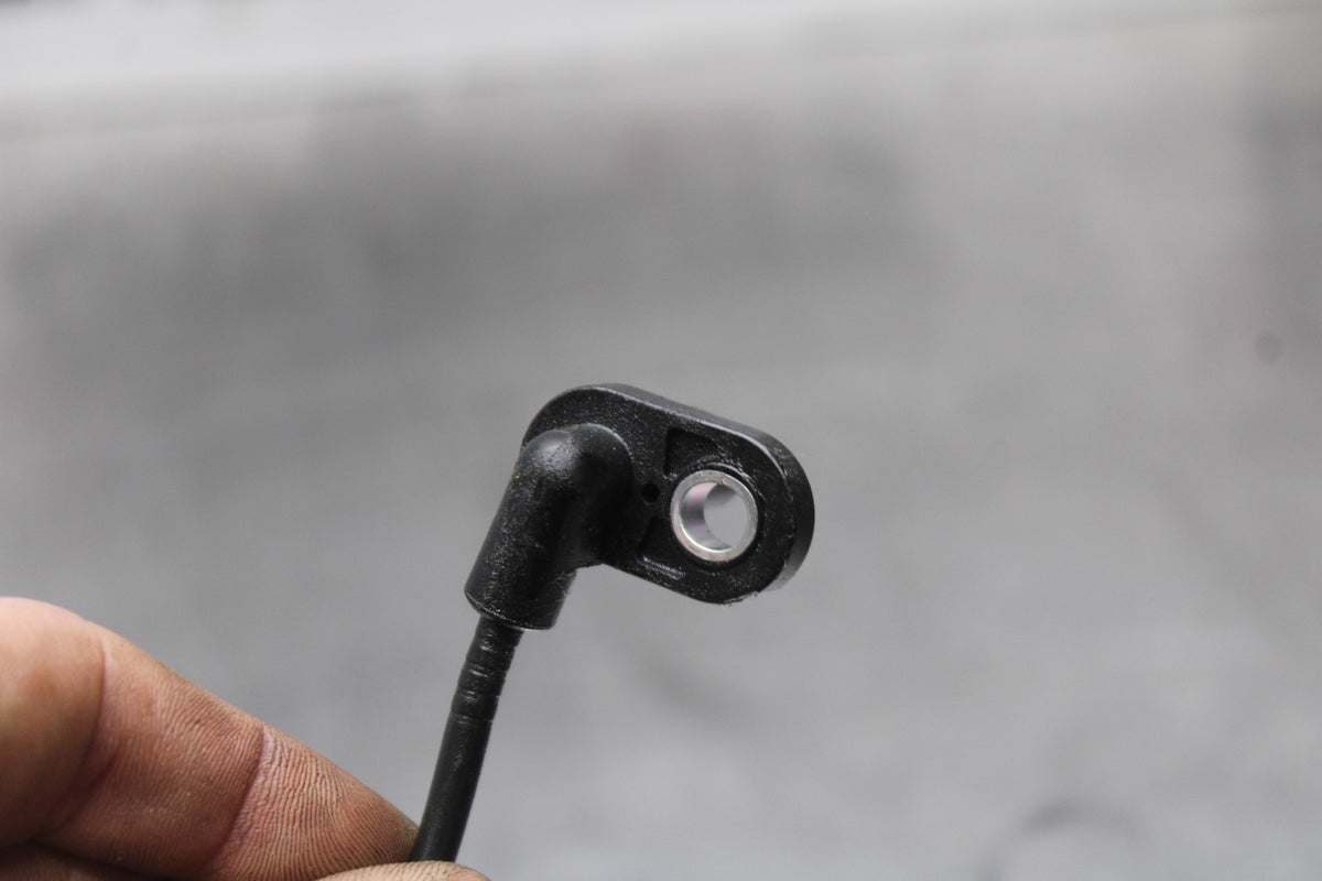 23 YAMAHA YZF R3 FRONT ABS BRAKE SENSOR & RING BB806