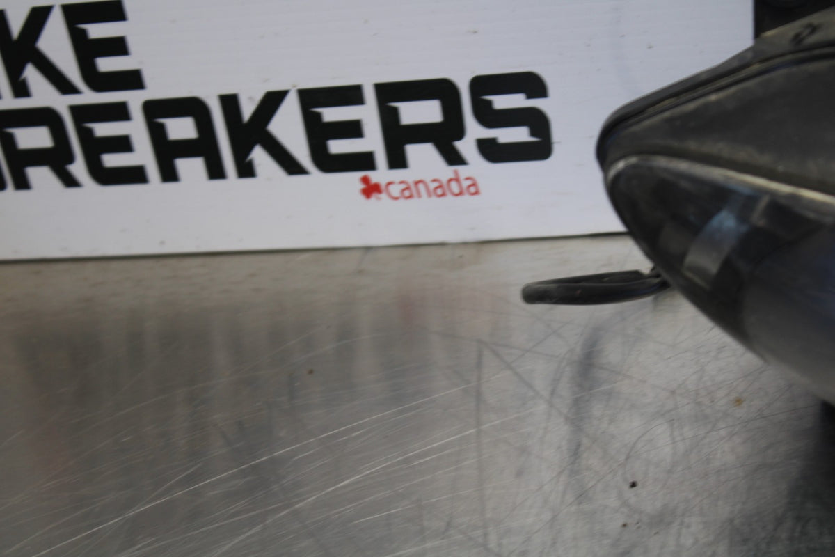 04-05 YAMAHA YZF R1 FRONT RIGHT HEADLIGHT HEAD LIGHT LAMP BB173