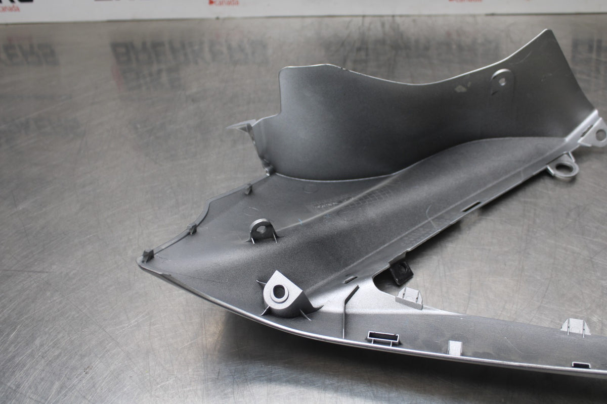 07 SUZUKI GSXR1000 RIGHT FRONT UPPER NOSE FAIRING COWL SHROUD BB770